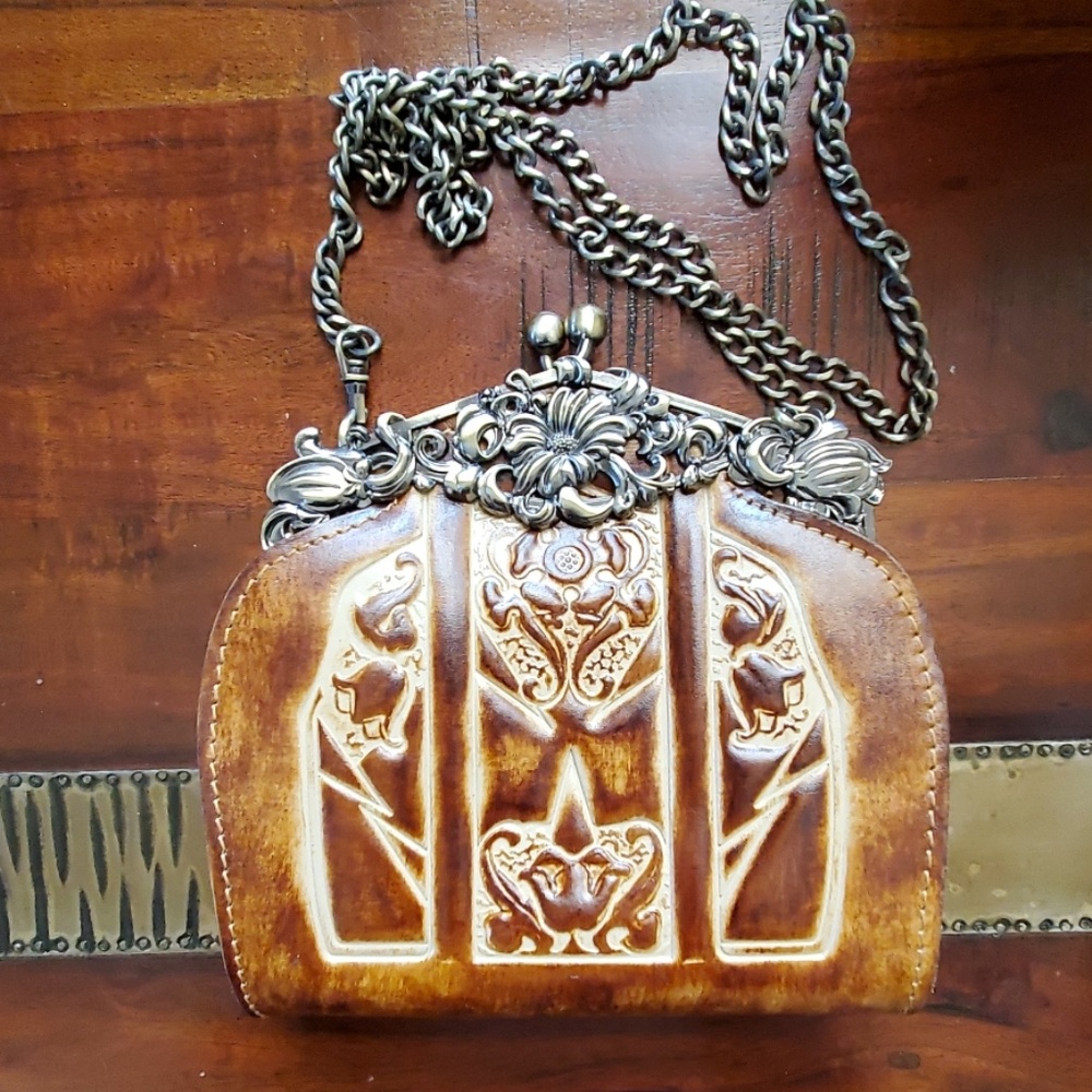 Leather bag